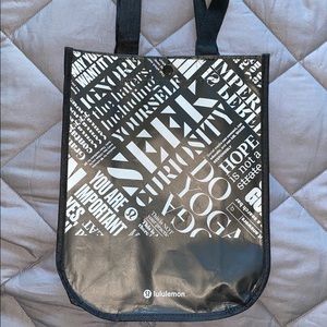 Lululemon reusable bag